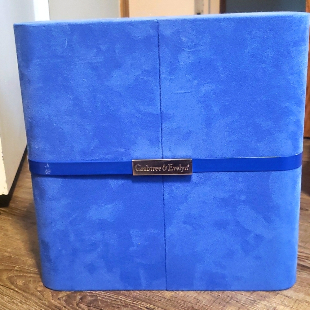 Crabtree & Evelyn Case